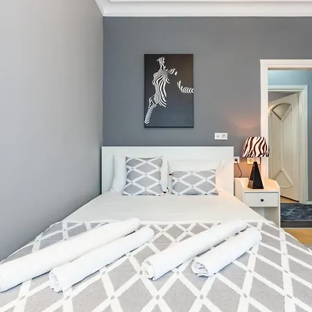 Spacious On Bagdat Street Kadikoy *