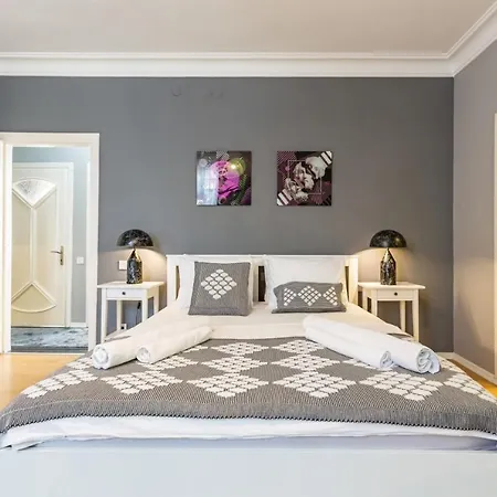 Spacious On Bagdat Street Kadikoy Apartment Istanbul