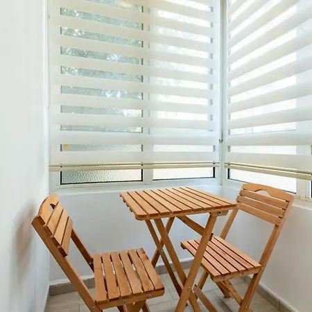 Apartment Spacious On Bagdat Street Kadikoy *