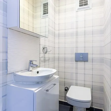 Spacious On Bagdat Street Kadikoy * Istanbul
