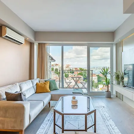 شقة With Bosphorus View In Cihangir *