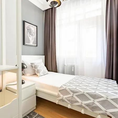 Apartment Spacious On Bagdat Street Kadikoy *