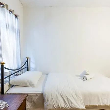 Uniq Holiday home