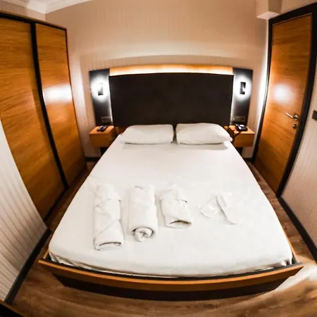 Hotel Orange &
