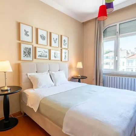 Unique Flat By The Bosphorus In Bebek * Istanbul