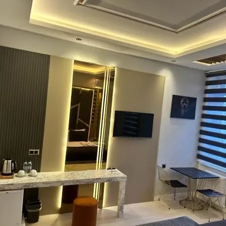 Hotel Well House