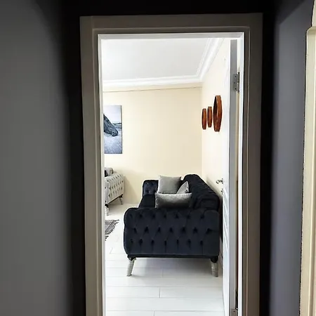 Cihangir Ekinci Plaza -2- * Стамбул