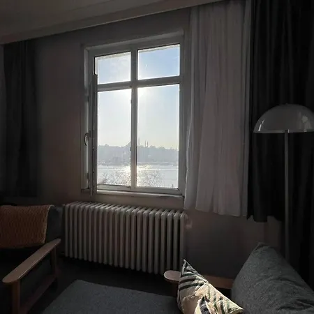 Wonder Karakoy Goldenhorn 8- Ultra Luxury , 4br, Sea View Apartment