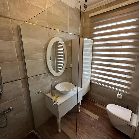 Shima House Apartment