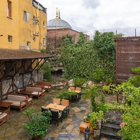 Bed & Breakfast Otto Old 3*