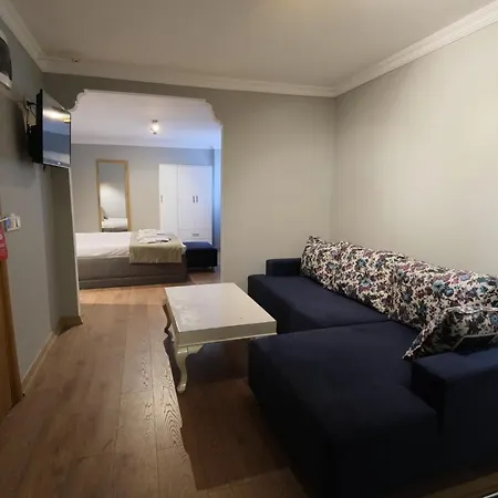 Berlin Nisantasi Hotel 3*