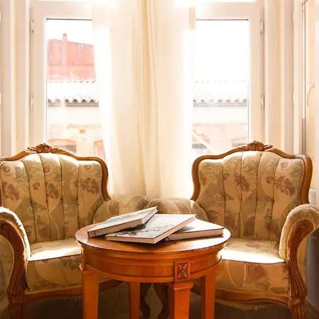 Elpida Boutique 4*