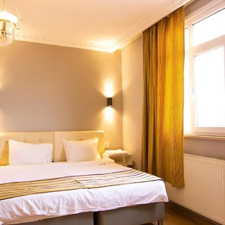 Hotel Elpida Boutique 4*