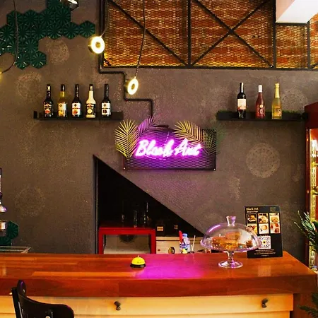 Hotel Black Art