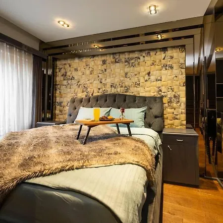 Ortakoy Modern & Luxury House With Bosporus View