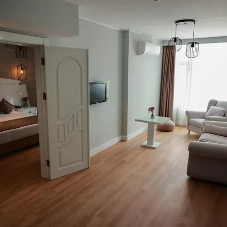 Nova Plaza Orion Hotel 4*