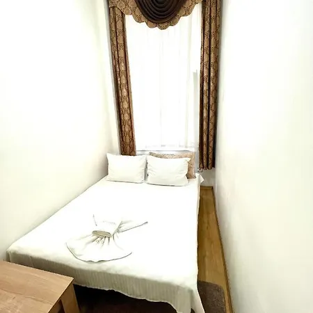 Punto Hostel *