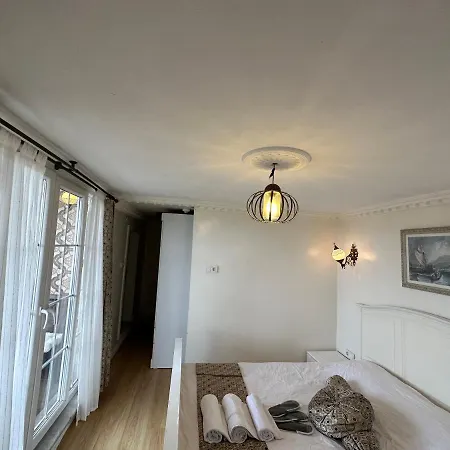 Shima House Apartment *