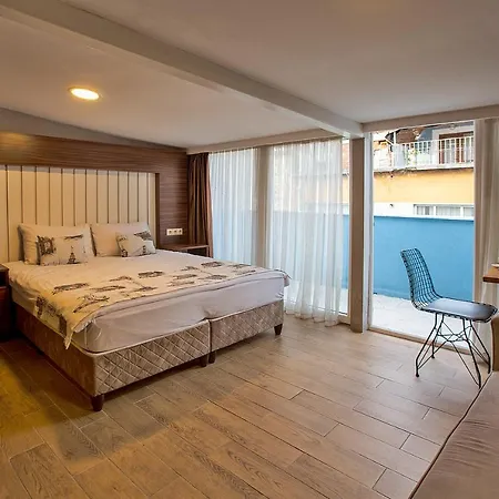 Pera Sultan Aparthotel 2*