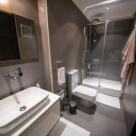 Guest house Spacious Luxury Flat In The Heart Of Istanbul