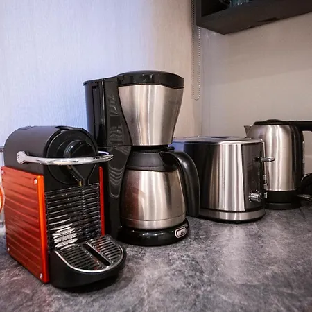 Guest house Spacious Luxury Flat In The Heart Of *
