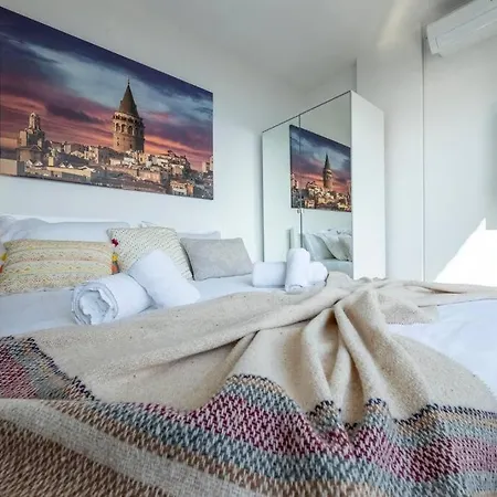 Seaview Grand - Bosphorus Apartment