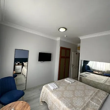 Hotel Life 2*