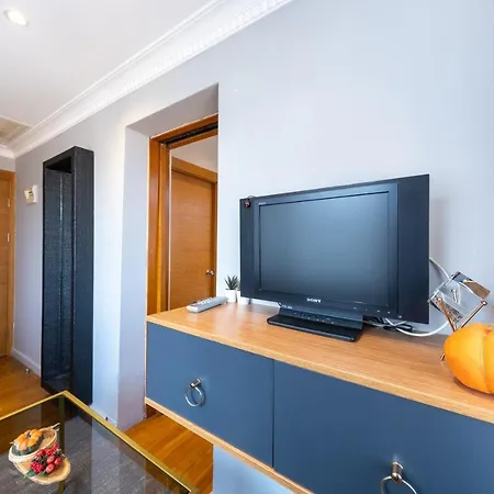 King Besiktas Apartment *