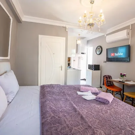 Chanel Suits Aparthotel Istanbul