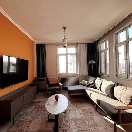 Wonder Karakoy Goldenhorn 8- Ultra Luxury , 4br, Sea View