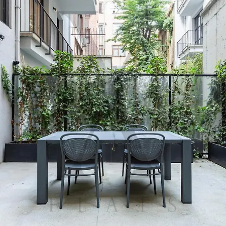 X Flats Vilhelm Apartment