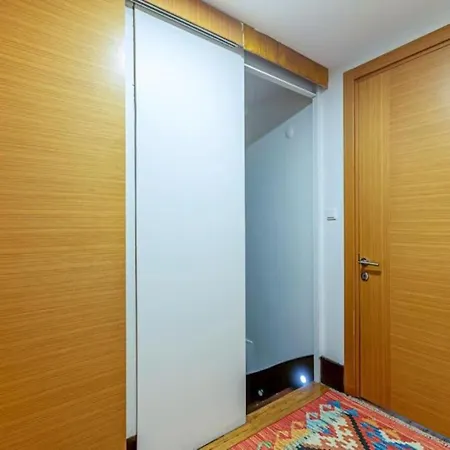 4-story Gem In Cihangir - 5 Bedroom & Cute Rooftop Apartment