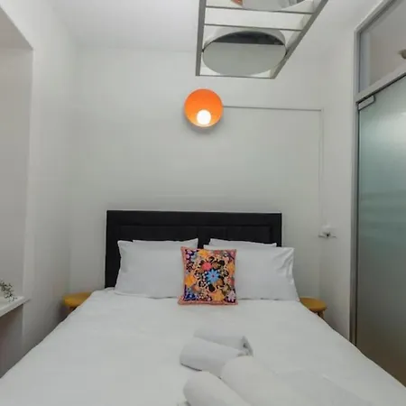 4-story Gem In Cihangir - 5 Bedroom & Cute Rooftop Istanbul