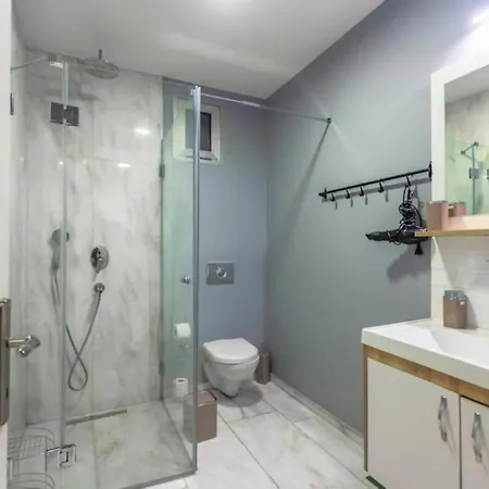 4-story Gem In Cihangir - 5 Bedroom & Cute Rooftop Istanbul