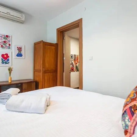 4-story Gem In Cihangir - 5 Bedroom & Cute Rooftop Istanbul