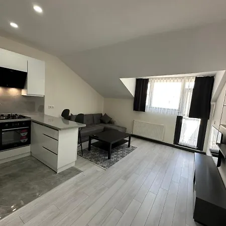 Rose Apartment *