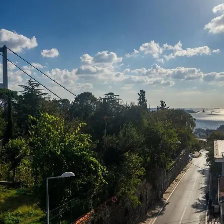 Ortakoy Modern & Luxury House With Bosporus View *