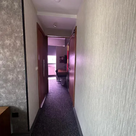 Black Art Hotel *