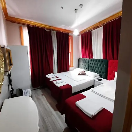 Old Family Hotel 2*