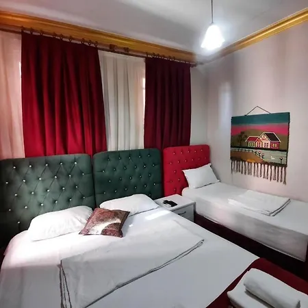 Old Family Hotel 2*