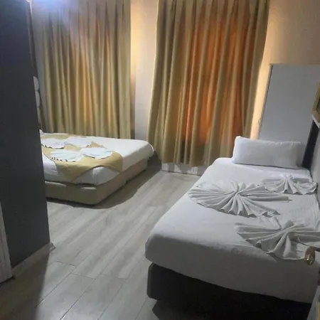 Hotel Old Family