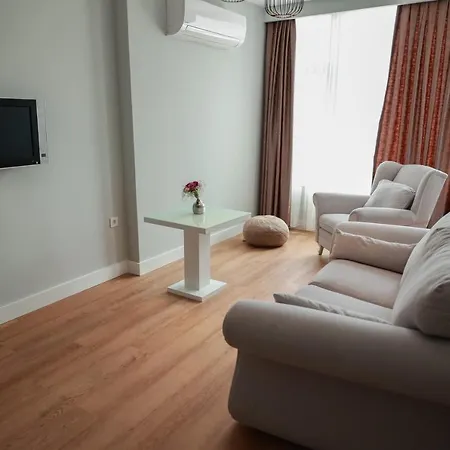 Nova Plaza Orion 4*
