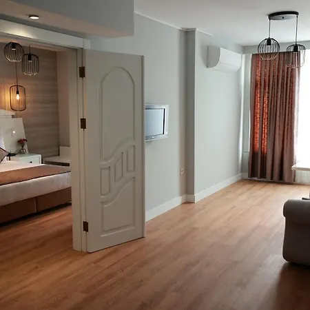 Hotel Nova Plaza Orion 4*