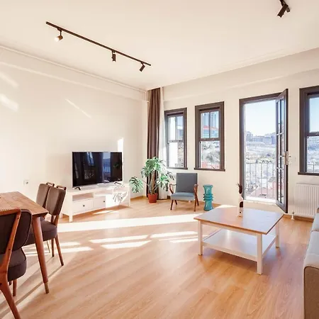 Homie Suites - Newly-constructed Modern Design In Beyoglu Апартаменты