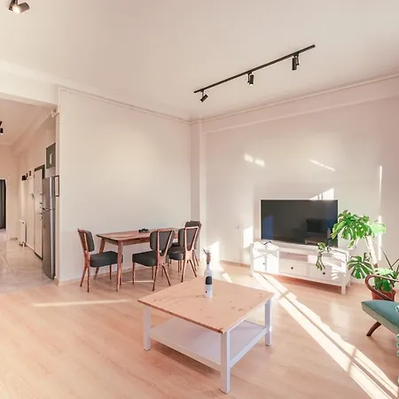 Homie Suites - Newly-constructed Modern Design In Beyoglu Апартаменты