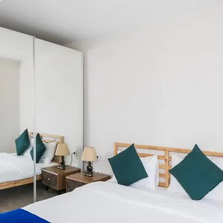 5 Etoiles 26 Eme Etage 2 1 Avec Piscine Apartment Istanbul
