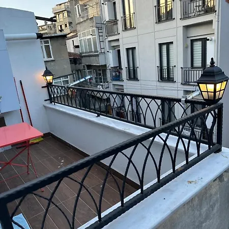 Center Of In Besiktas 2 1 With 2 Bathroom And 3 Air Conditioner * Istanbul
