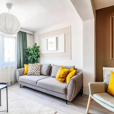 Spacious Oasis In Beyoglu Steps From Galataport