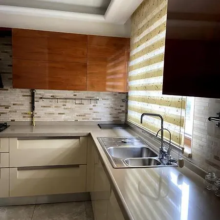 Sisli Nadide Sokak D:5 1+1 Istanbul