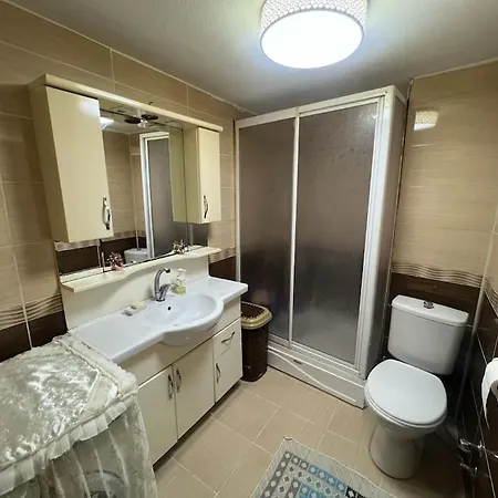 3+1 Ebeveyn Banyolu Apartment Istanbul